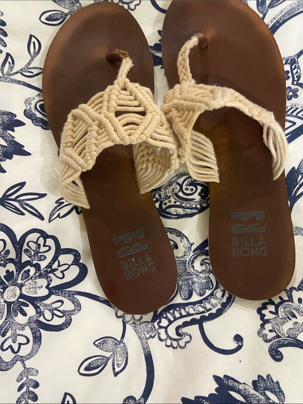Billabong Brown Footbed Sandals with Cream Macrame Strap